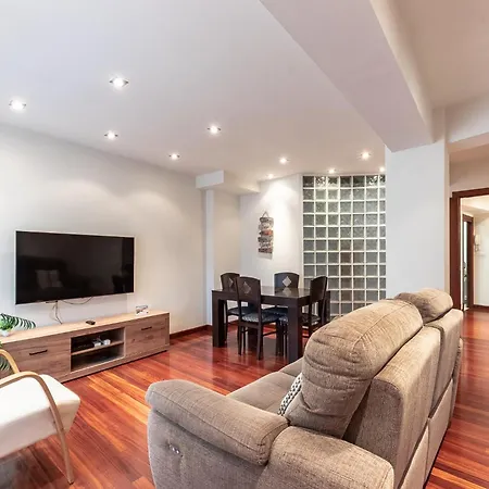 Lejlighed Luminoso, Ascensor, Tranquilo, Centro De Bilbao