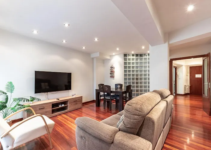 Lejlighed Luminoso, Ascensor, Tranquilo, Centro De Bilbao