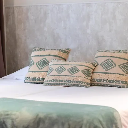 Luminoso, Ascensor, Tranquilo, Centro De アパート *